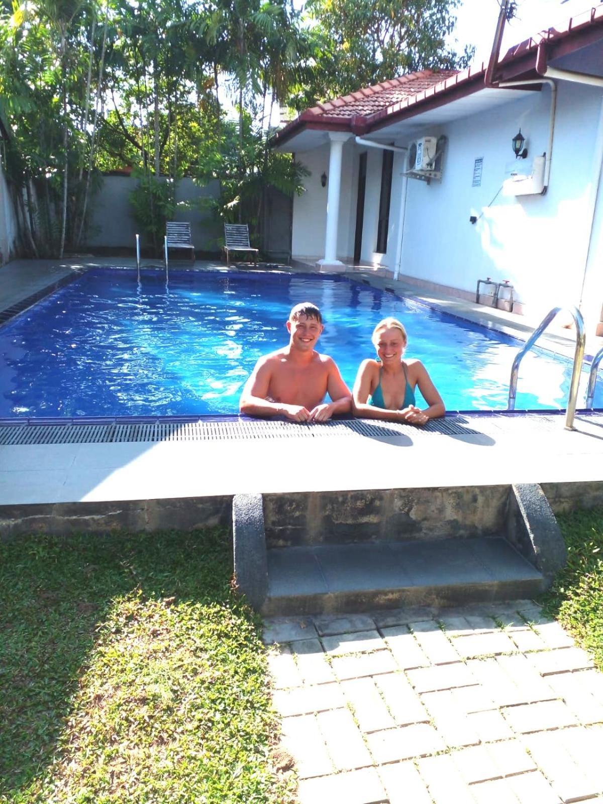 Blue Bell Hotel Negombo Exterior photo