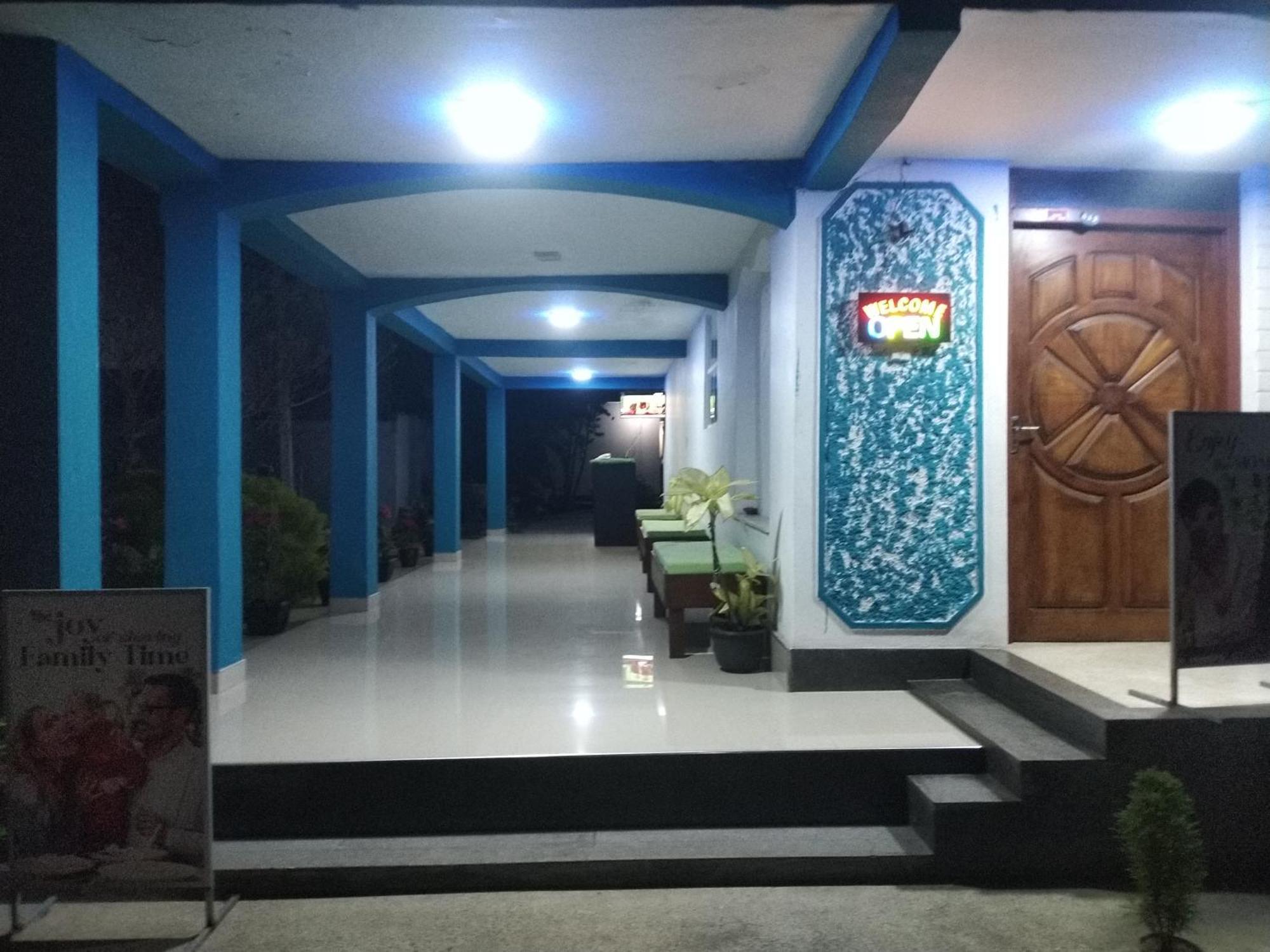 Blue Bell Hotel Negombo Exterior photo